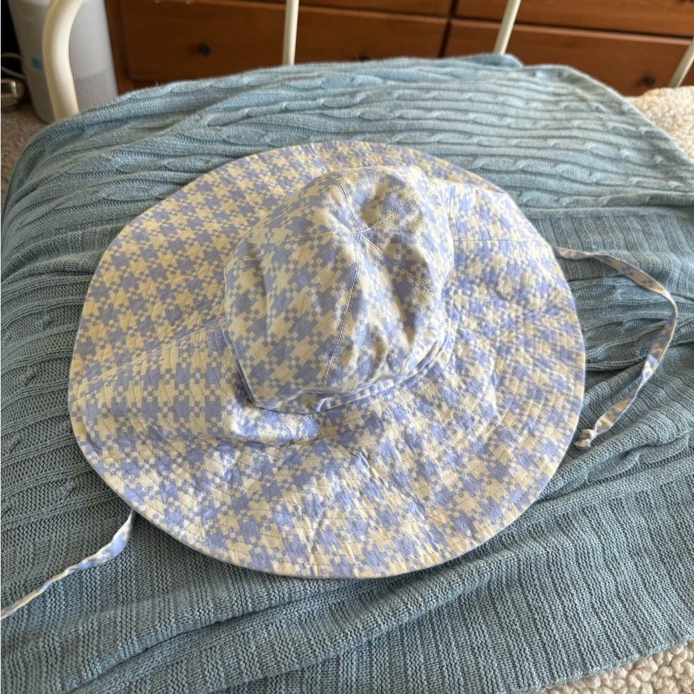 Baggu pixel gingham blue hat